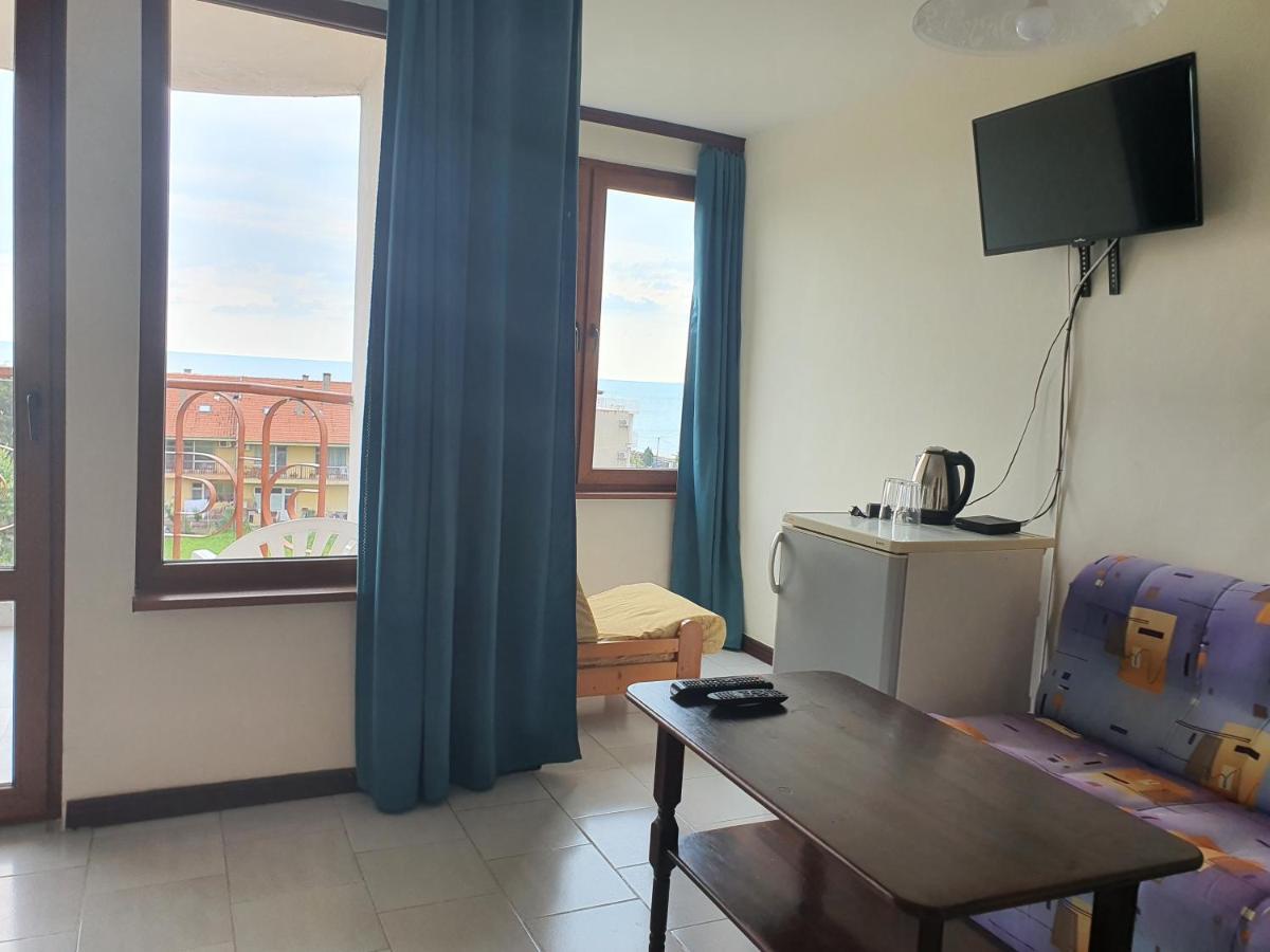 Lazur Hotel Ravda Exterior photo