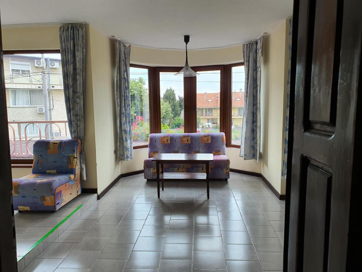 Lazur Hotel Ravda Exterior photo