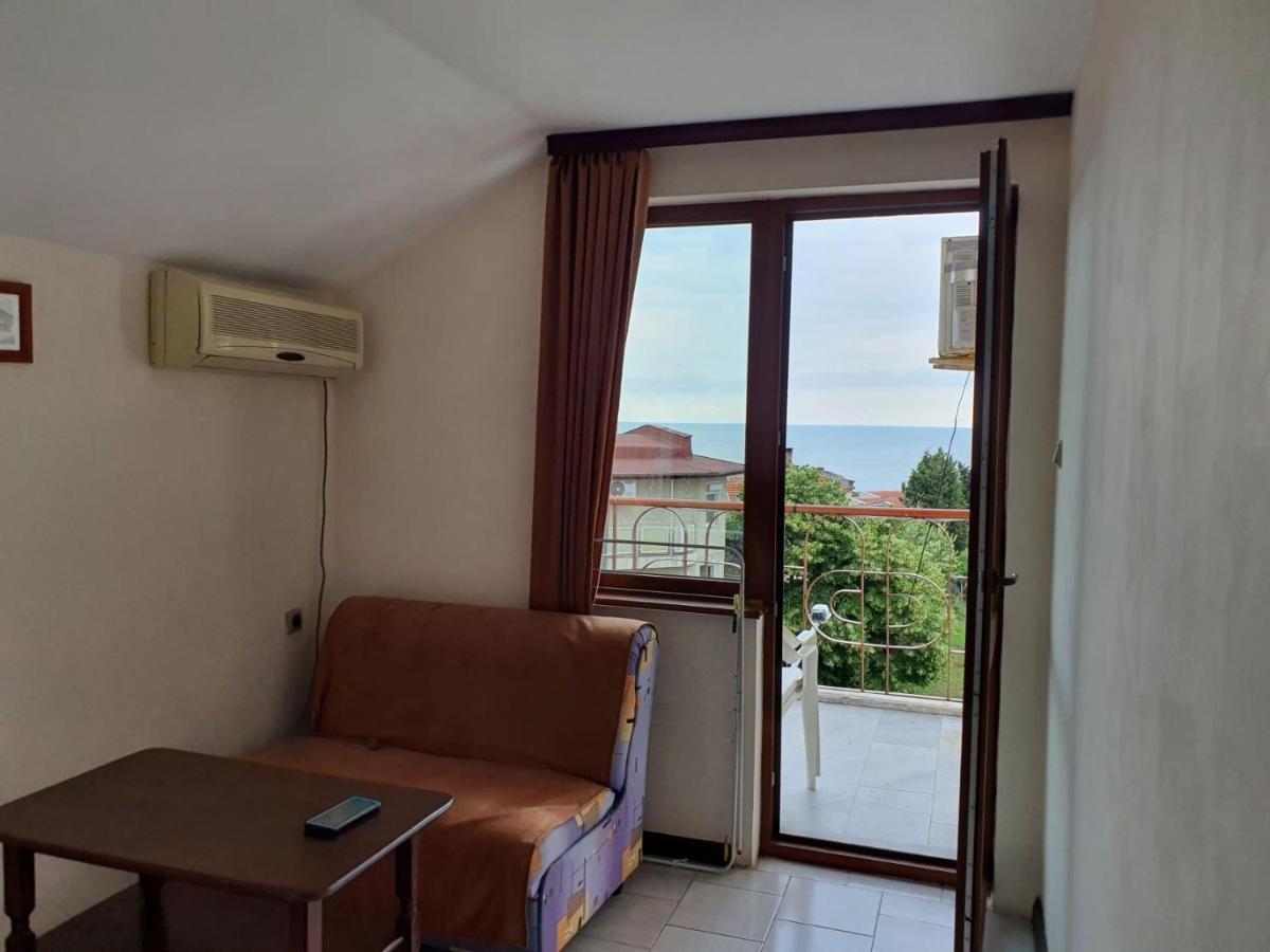 Lazur Hotel Ravda Exterior photo